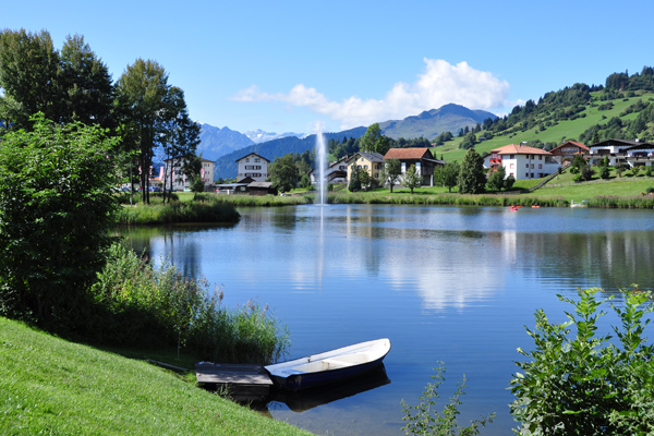 Gemeinde Laax mit dem Laaxersee